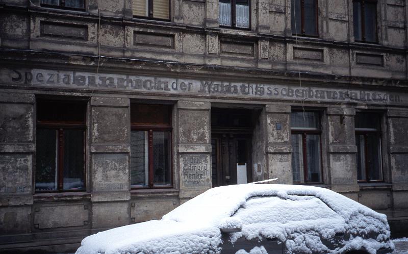 Görlitz, Jauernicker Str. 38, 14.12.1996 (1).jpg - Spezialausschank der Waldschlösschenbrauerei Dresden